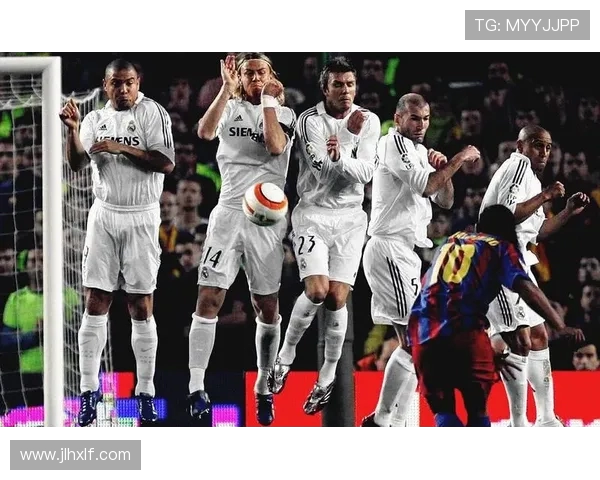 皇马对阵瓦伦西亚争夺西甲关键三分 瓦伦西亚能否阻挡银河战舰前进步伐 皇马对阵瓦伦西亚争夺西甲关键三分 瓦伦西亚能否阻挡银河战舰前进步伐