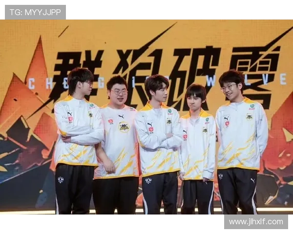 《全球电竞赛事火热进行中 各大战队激战正酣 谁将脱颖而出》