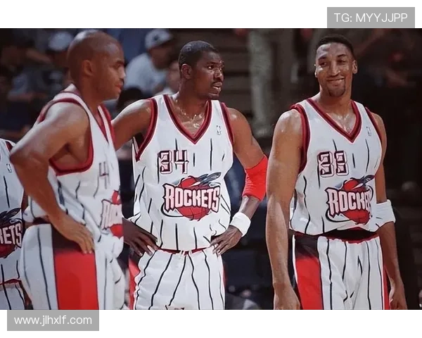 哈基姆·奥拉朱旺:非洲音乐传奇的光辉之路 哈基姆·奥拉朱旺:非洲音乐传奇的光辉之路