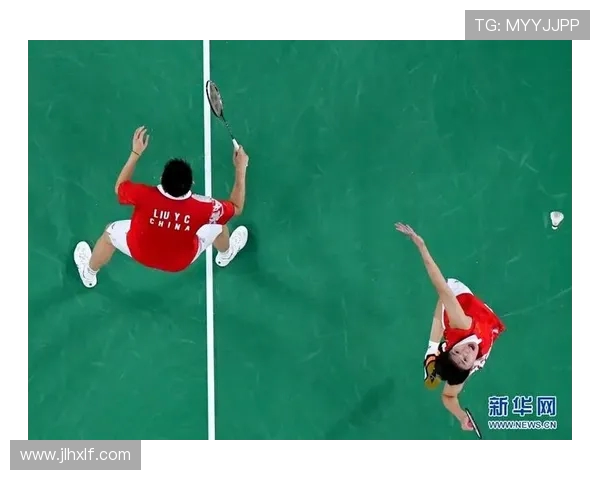 成都羽毛球队反击之路：胜利与失误交织的精彩瞬间分析