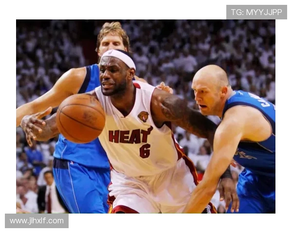 2006年NBA总决赛热火与小牛的巅峰对决回顾与精彩瞬间分析