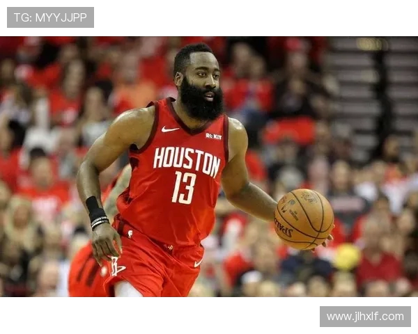 休斯顿火箭全力追求哈登重返球队愿意提供顶薪合同