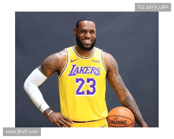 勒布朗詹姆斯:篮球巨星的辉煌历程与传奇人生探秘 勒布朗詹姆斯:篮球巨星的辉煌历程与传奇人生探秘
