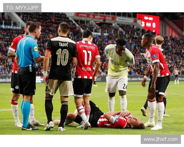 埃因霍温与享特梅的精彩对决揭示荷甲联赛新格局 埃因霍温与享特梅的精彩对决揭示荷甲联赛新格局